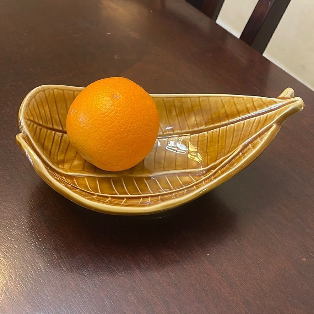 Handmade Glass leaf dish 